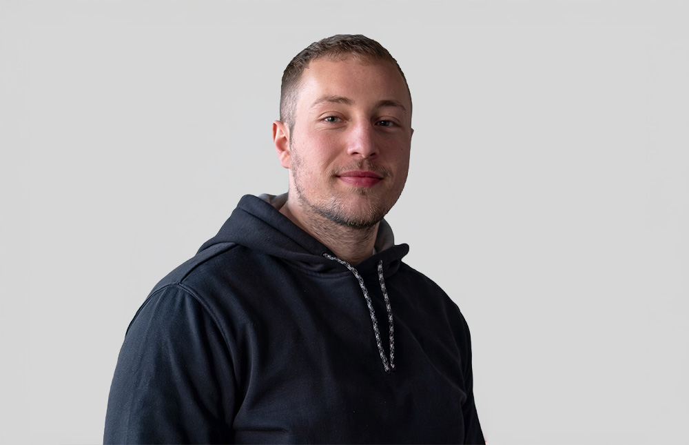 Porträtfoto von Phil Bruse, Mitarbeiter der ExRohr GmbH